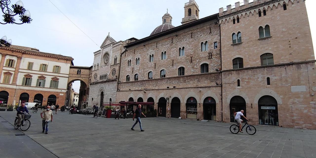 Nonna Tina Casavacanze Apartment Foligno Exterior photo